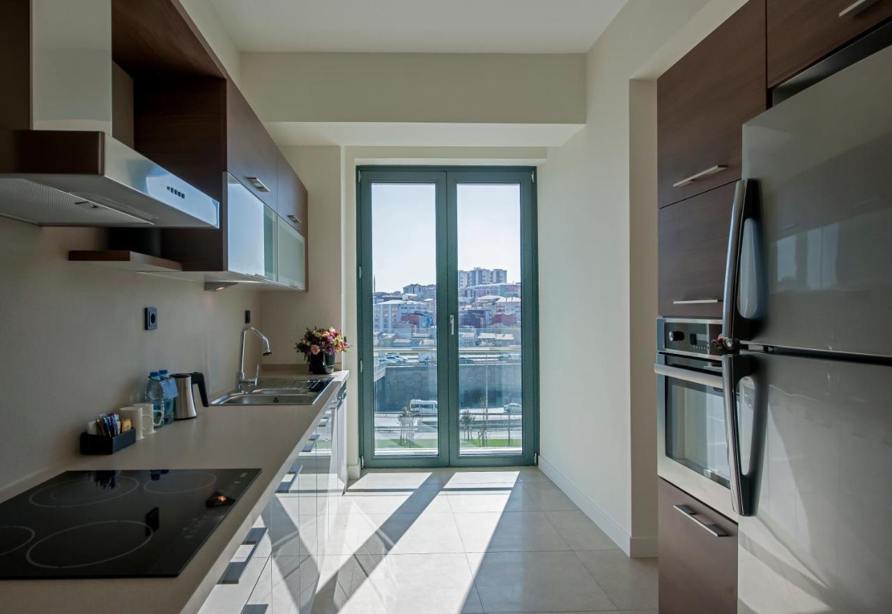 The Superior Living Batisehir Apartment Istanbul Exterior photo
