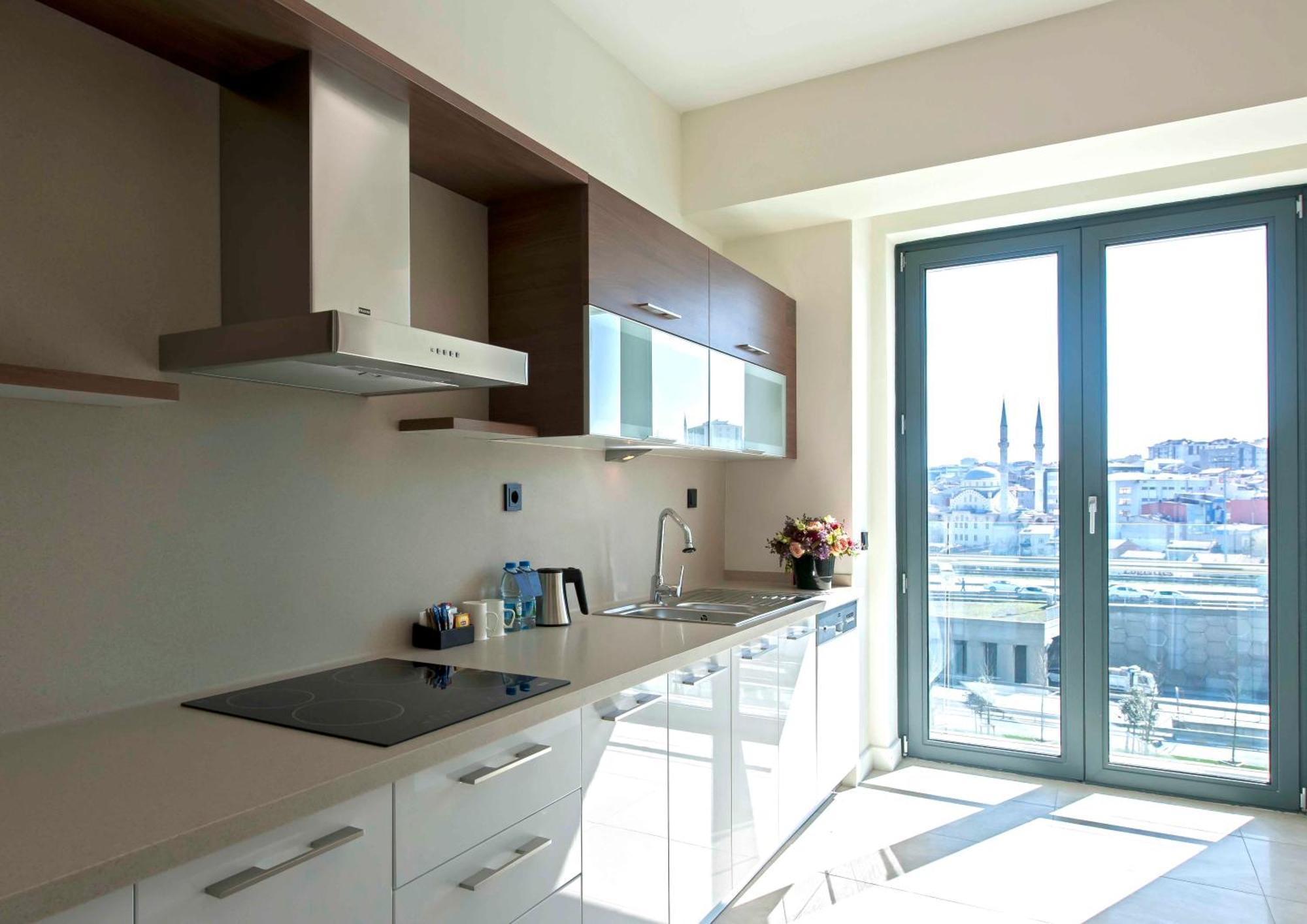 The Superior Living Batisehir Apartment Istanbul Exterior photo